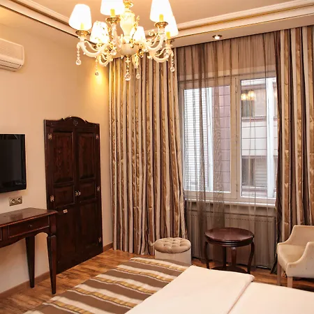 Hotel My Dora