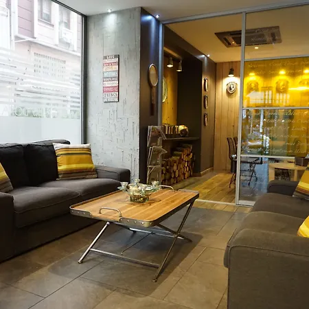 Hotel My Dora Estambul