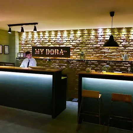迈多拉酒店