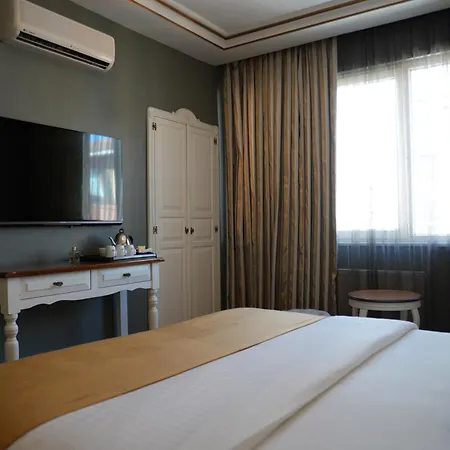 Hotel My Dora 3*